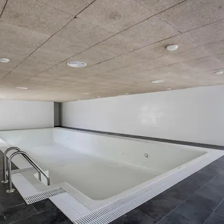 Casa Algo Luxe Met Terras Aan Zee 133 M2 Sotogrande